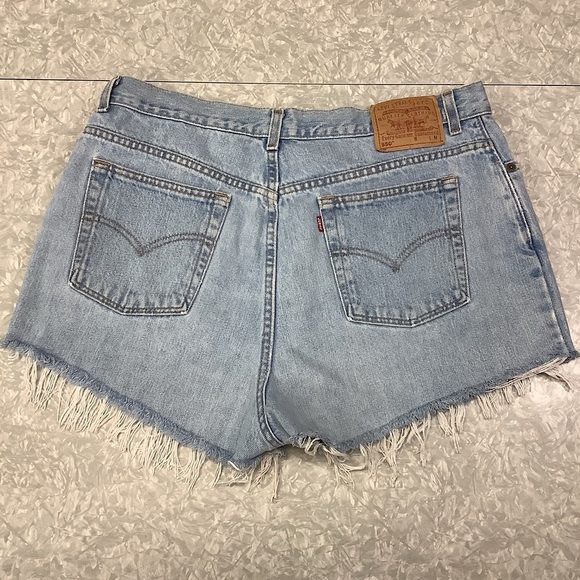 Vintage Y2K Levi’s 550 High Waisted Cutoff Jean Shorts / Made in USA - Size 18 - Picture 4 of 12